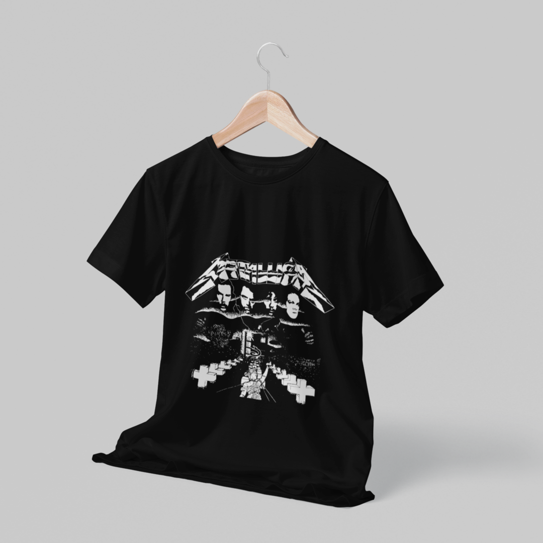 REMERA METALLICA