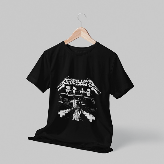 REMERA METALLICA